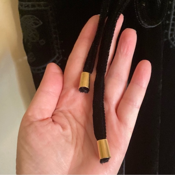 NEW FARM Rio Black Richelieu Velvet Slip Dress Adjustable Straps Lace Size XL - Picture 15 of 16